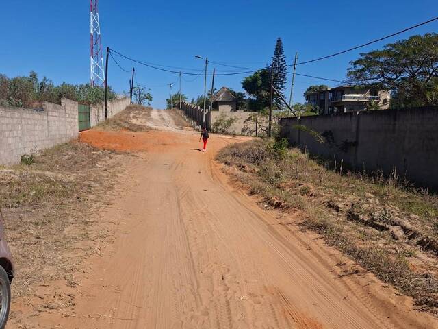 Terreno para Venda em Maputo - 2